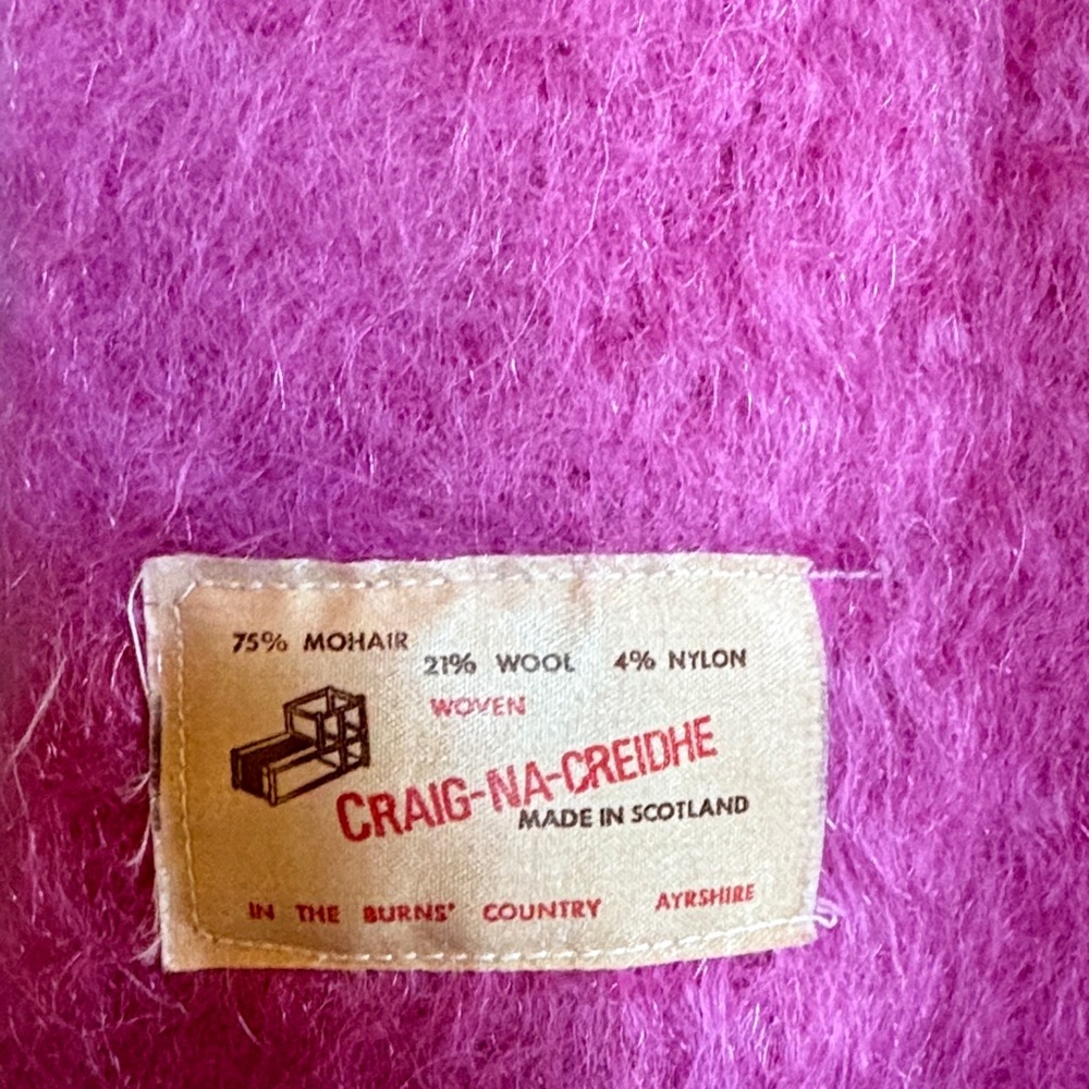 Vintage Craig-Na-Creidhe Pink Mohair & Wool Scarf from Scotland - Picture 2 of 7